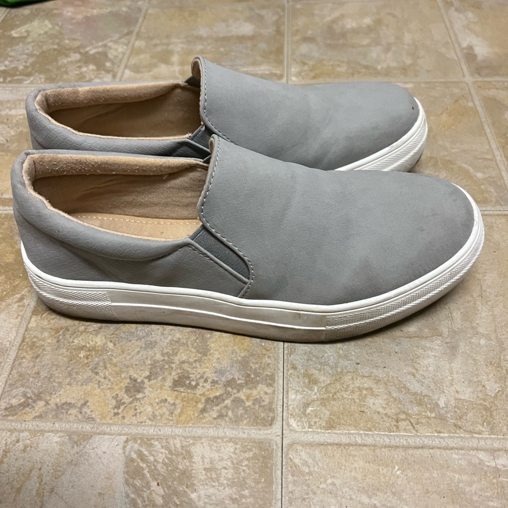 Grey shoes